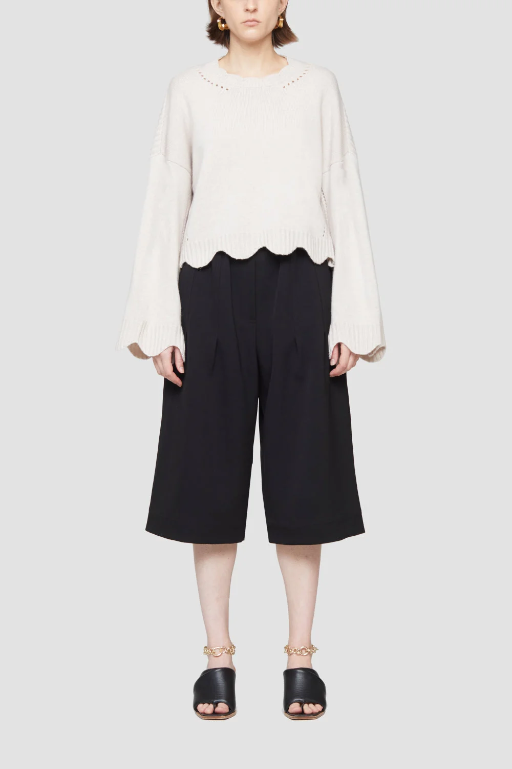Crew Neck Cashmere Blend Sweater - Image 9