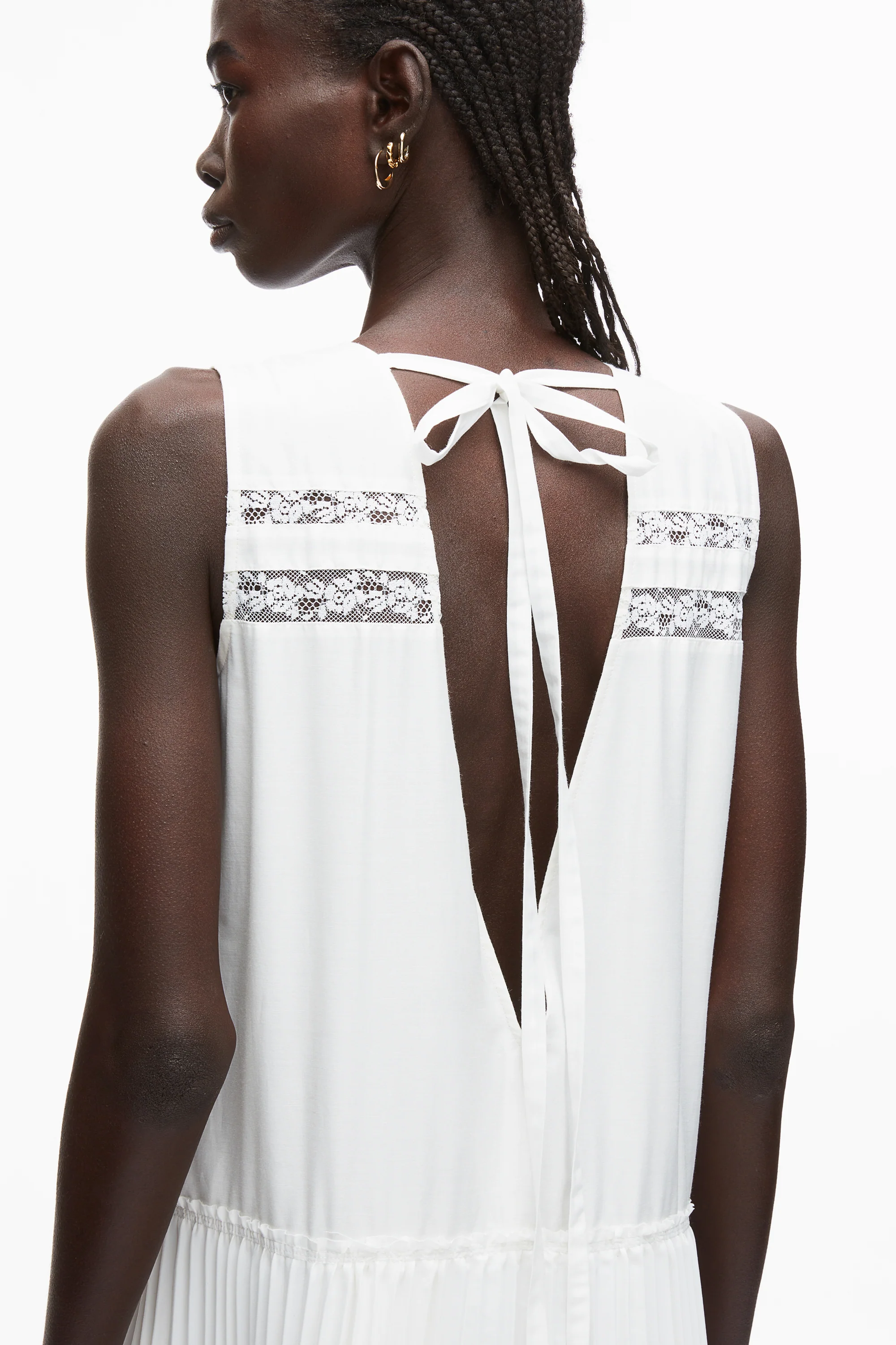Pleated A-Line Dress With Lace Insert - Image 13