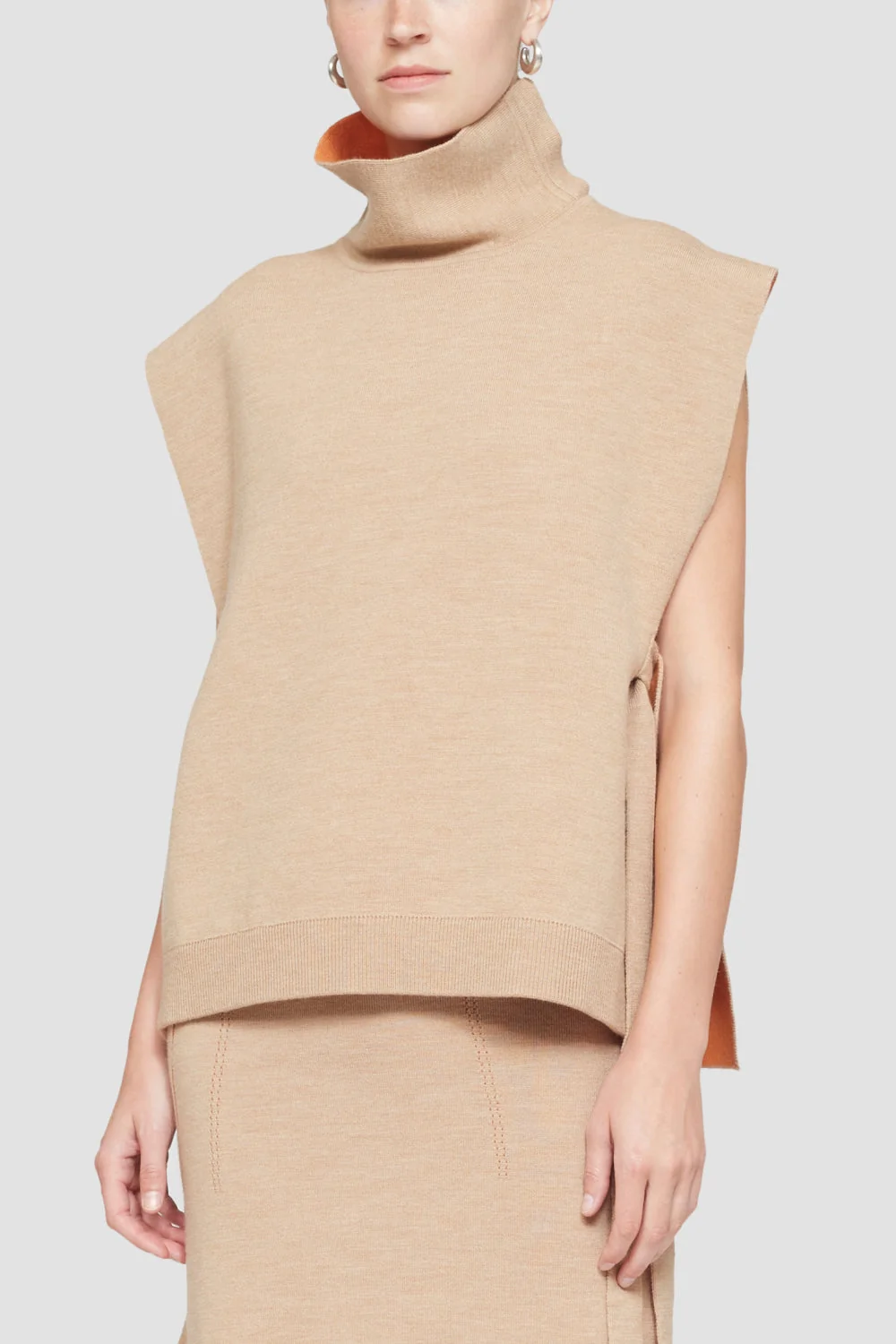 Sleeveless Double Face Wool Top - Image 3