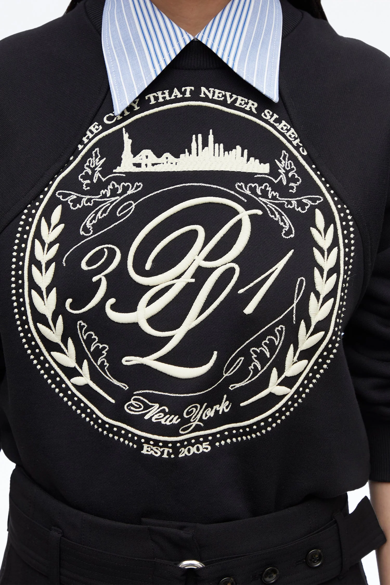 The Thirty One Sweatshirt - Image 7